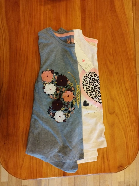 Girls Clothes Tops Shirts Long sleeves Bundles 2 items Size: 6-7 years (647)
