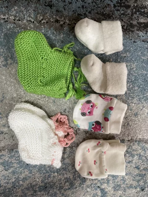 Baby Beanies and Mittens and Bib