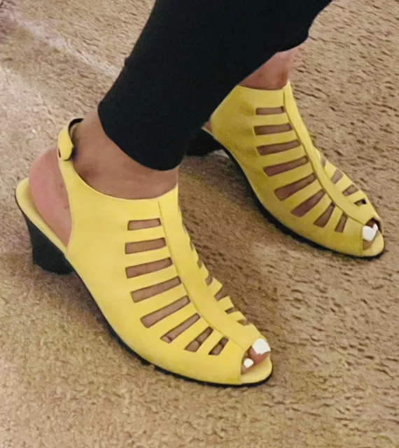 ARCHE WOMENS SLING BACK YELLOW SANDALS. MADE IN FRANCE Size 10/41 euro