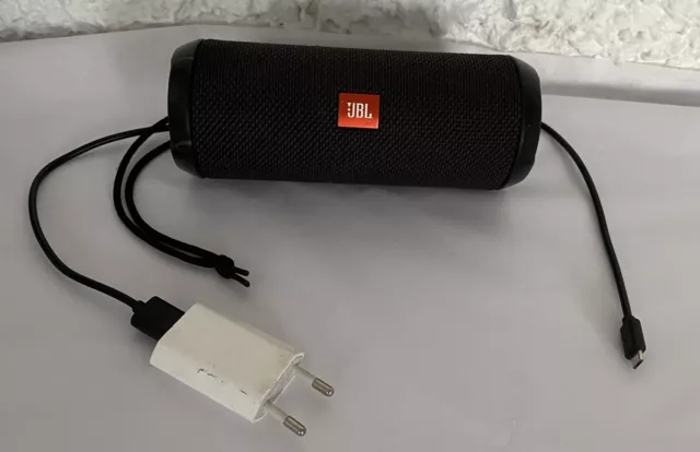 JBL Charge 3 noir - Enceinte portable Bluetooth 20 Watts