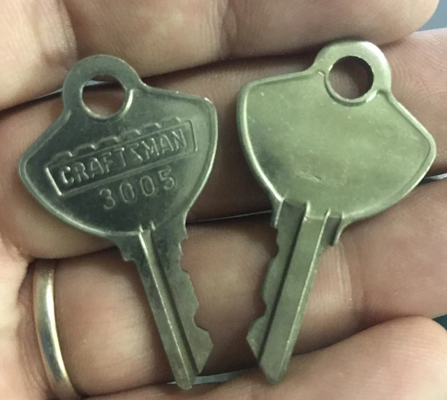 ORIGINAL CRAFTSMAN CROWN Logo Tool Chest/Box Key Set Pair Ll68 £21.23