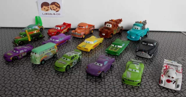 LOT de 16 voitures en plastique DISNEY Pixar CARS Flash Mc Queen Vitoline N2O