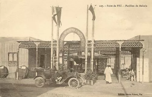 Cpa Maroc Fez La Foire Pavillon De Meknes