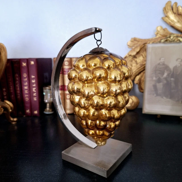 2 Boules de Noël en verre églomisé bleu en forme de grappes de raisin