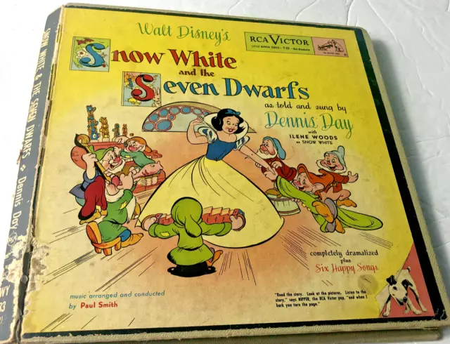1949 Walt Disney,Snow White and the Seven Dwarfs Book and two Yellow Record Set.