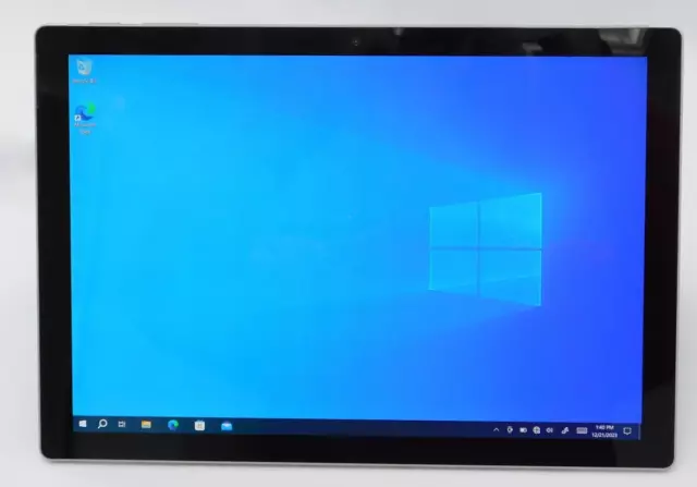 Microsoft Surface Pro 6 LQJ-00001 12.3" Core i7-8650U 16GB RAM 512GB SSD Laptop