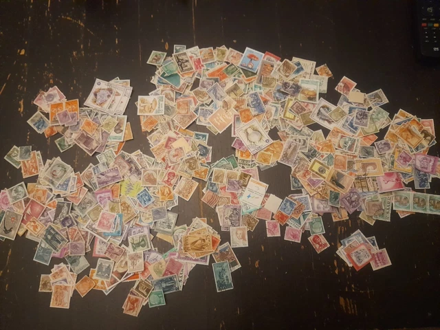 Lot timbres en vrac Italie Autriche Sarre oblitérés et neufs 2