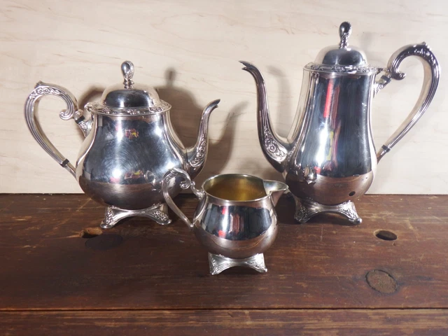 Oneida Coffee & Tea set