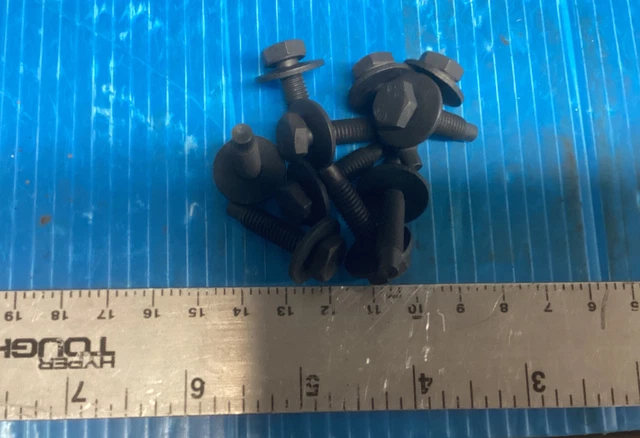 Tennant screw p/n 1036892 for a qty of 10