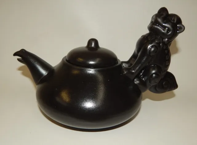 Ceramic Chinese Figural Foo Dog Little Tea Pot