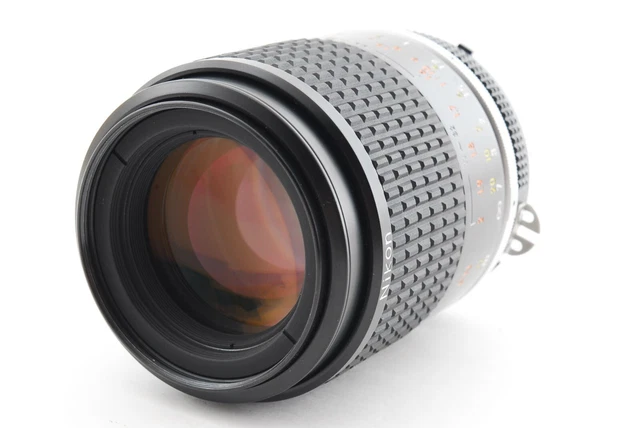 Nikon Ai-S Micro Nikkor 105mm f2.8 MF Lens w/Lens Hood [NEAR MINT!!] from Japan 2