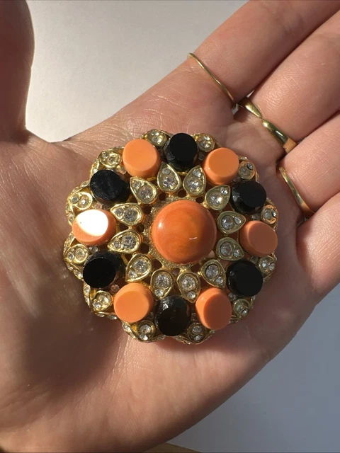 Broche Fantaisie Dorée - Pierre Rouge/violette Et Strass Blancs - Bijou Neuf Sans Emballage