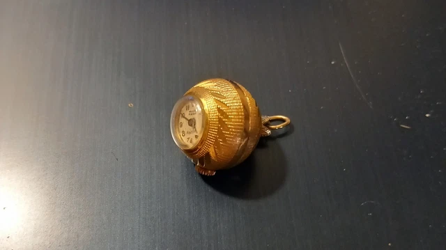Montre Pendentif Vintage Vuillemin Régnier - Plaqué Or, Mécanique, Années 1950