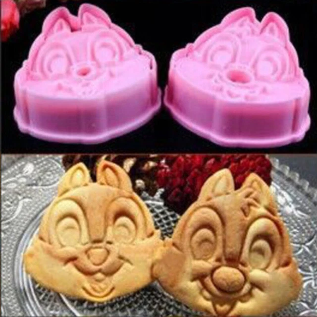 2pcs Cute Cartoon Animal Baking Tools 3D Biscuit Mold Chipmunks Cookie Cutt-DB