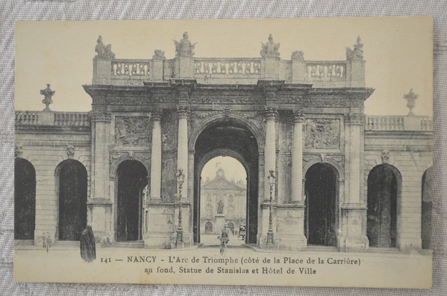 CPA " NANCY - L'Arc de Triomphe (côté de la Place de la Carrière)