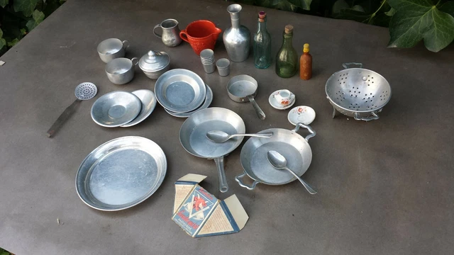 Ensemble Dinette Ancienne - Aluminium Et Plastique - Vers 1930/1940