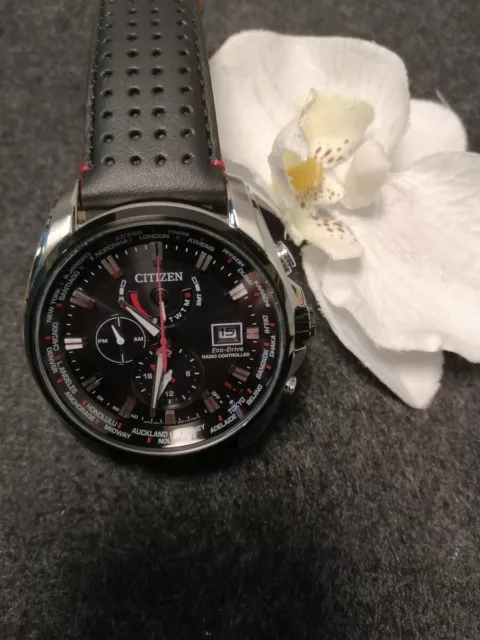 Citizen Herren Analog Eco-Drive Uhr mit Leder Armband AT9036-08E