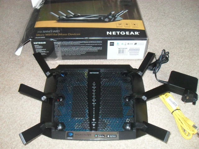 NETGEAR R8000 Nighthawk X6 router tri-band 3,2 Gbps - nero