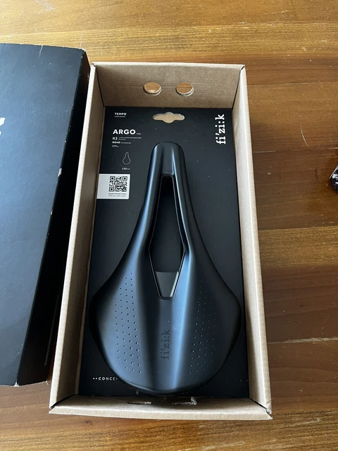 フィジークARGO TEMPO R3 KIUMレール ブラック 150mm Review: Fizik