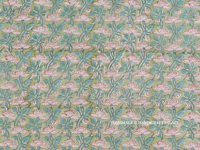 Tissu en coton bleu à imprimé floral bloc : matériaux de couture