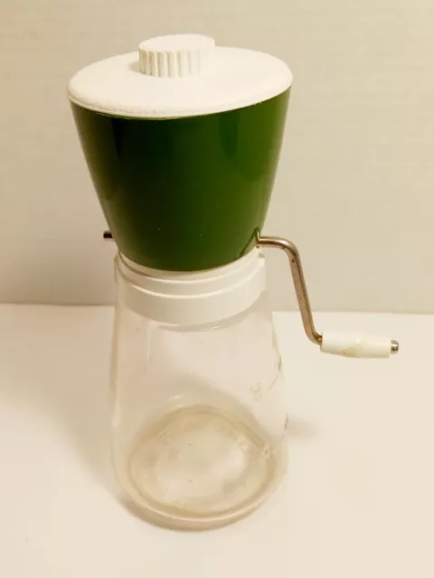 Vintage Federal Housewares Nut Grinder Chopper ~Green with Lid ~ USA