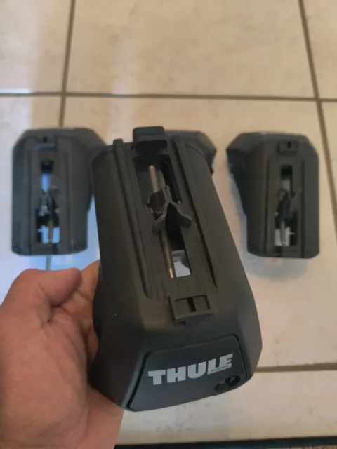 Thule EVO Raised Rail Footpack Great Condition!/