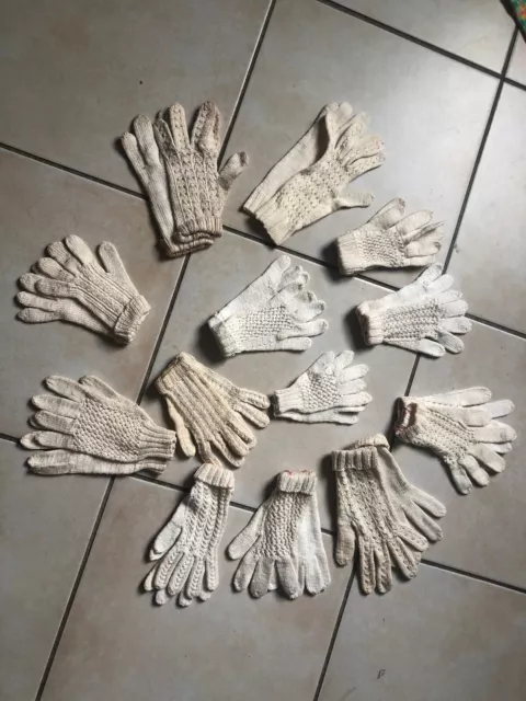 Lot Anciens Gants Jamais Servis Poupees Porcelaine  Jouet Collection  Doll