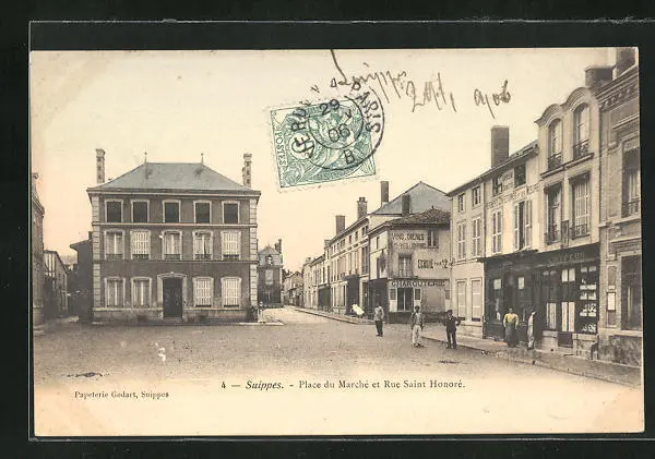 CPA Suippes, Place du Marché et Rue Saint Honoré, vue partielle 1906