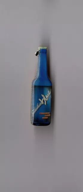 pin's bouteille de bière Frankenheim blue (époxy) hauteur: 4,1 cm