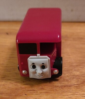 bertie the bus trackmaster