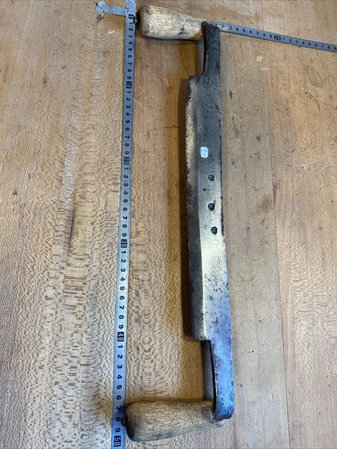 N°6 old tool / outil ancien / plane a parer tonnelier à Étival