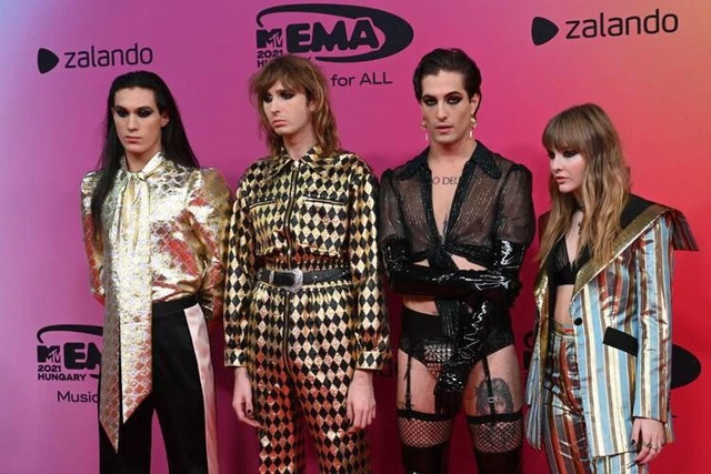 2 Biglietti Concerto Maneskin Roma 25 Marzo 1 Anello Tribuna Con Posti Assegnati