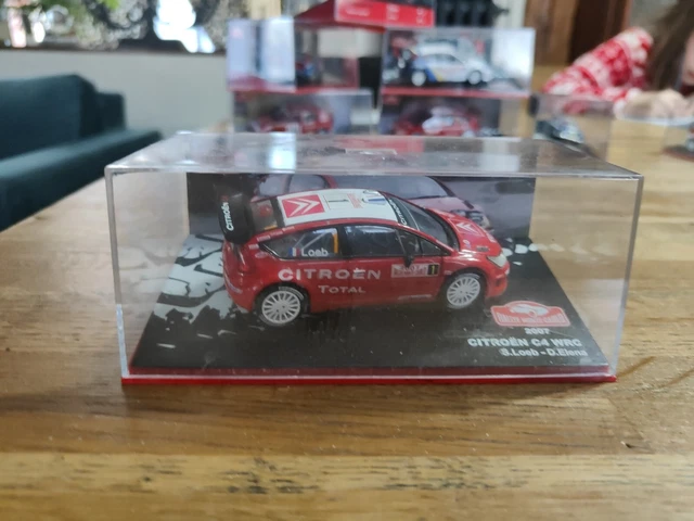 Voiture de rallye CITROEN C4 WRC Winner Rallye d'Alsace 2010 équipage