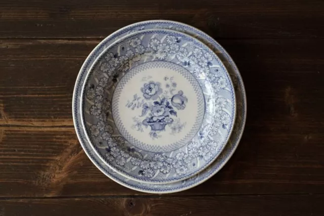 Assiette ancienne en faience blanc et bleu David Johnston Bordeaux fleurs 20.8cm