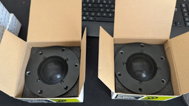 Midrange Drivers MIDRANGE DRIVERS 2 inch Dome Reference Series RS52AN-8 (pair) £40.00 ...