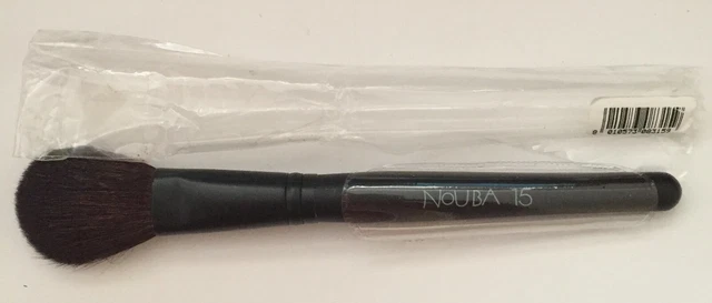 NOUBA - Face / Powder / Blush Brush - #15 - New in Plastic NOUBA - Face / Powder / Blush Brush - #15 - New in Plastic