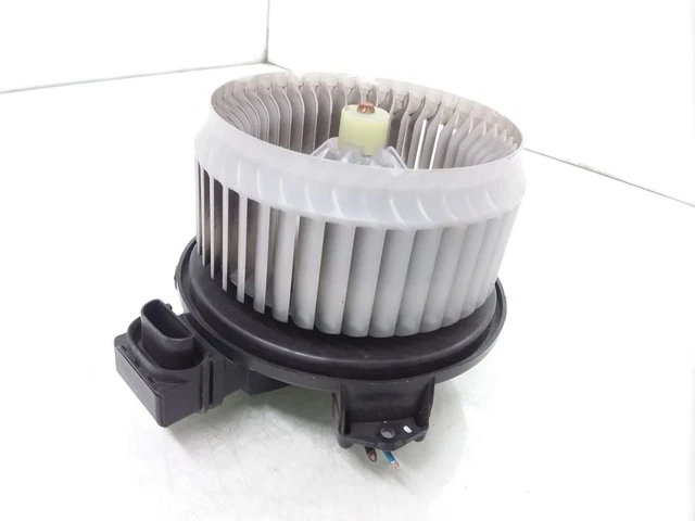 Toyota Yaris 2006 Ventilatore Riscaldatore AV2727000311 Benzina 55kW ARA176662