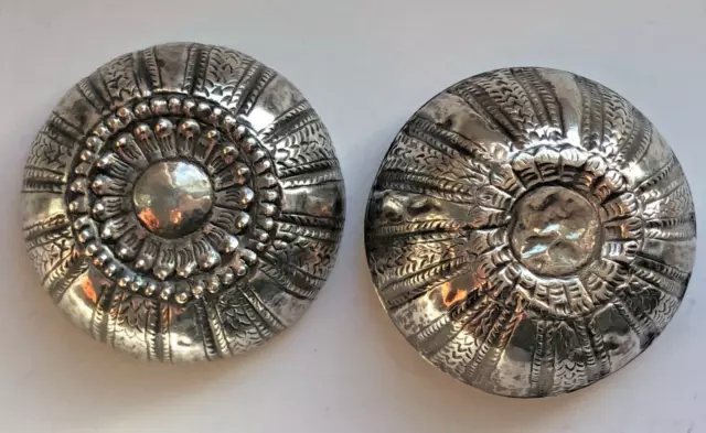 Antique Betel Nut Box Round Silver  Thailand