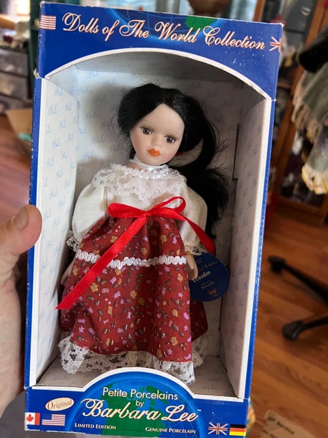 Ecuador Porcelain Doll Barbara Lee Dolls of the World New in Box RARE ECUADOR