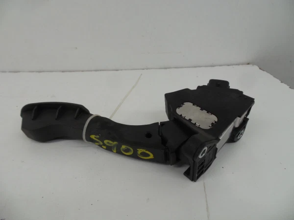 7811002022 pédale d accélérateur toyota auris 1.6 16v (132 cv) 2007-2012