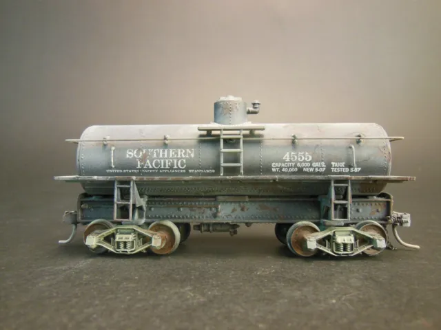 HO SCALE CUSTOM made very old time 2-2-2 steam locomotive from the