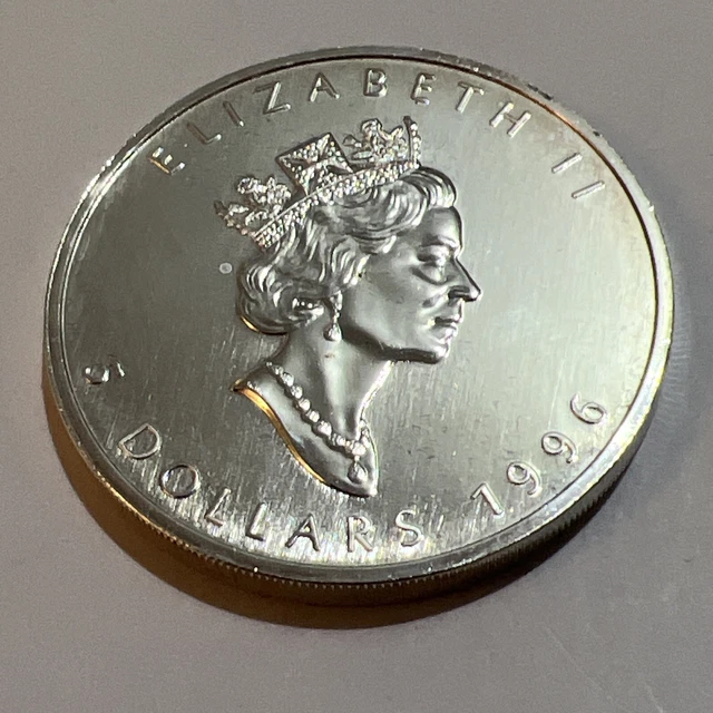 Canada Five Dollars $5 1996 Maple Leaf .999 31g 1 Ounce Silver
