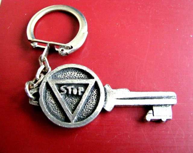 ANCIEN PORTE CLE panneau stop flèche EUR 3,00 - PicClick FR
