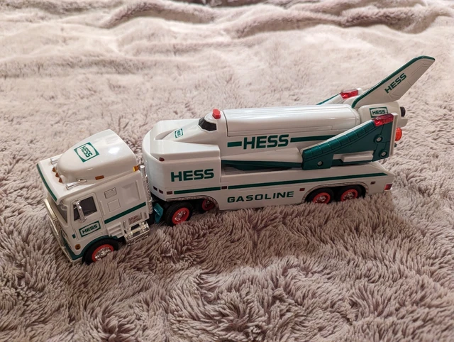 HESS 1999 Toy Truck and Space Shuttle with Satellite Full Sound and Lights