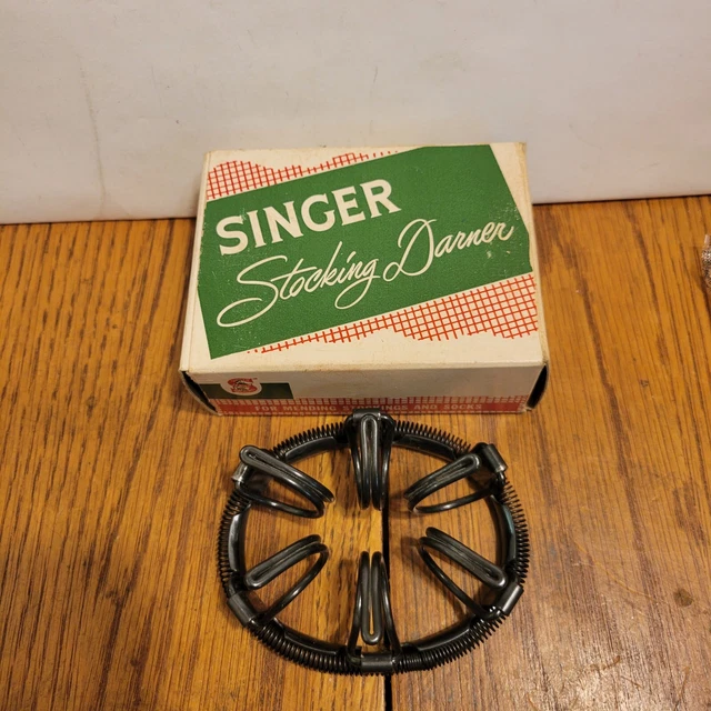 Singer No. 35776 Stocking Darner w/ Original Box - vintage Simanco USA 35774 Singer No. 35776 Stocking Darner w/ Original Box - vintage Simanco USA 35774