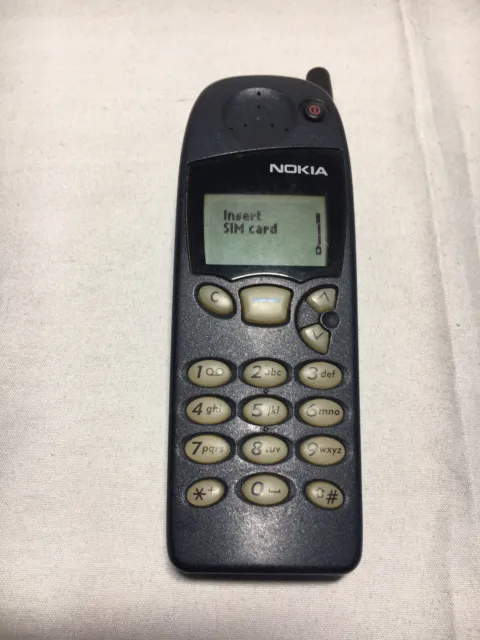 Nokia 5110 Mobile Phone. Working