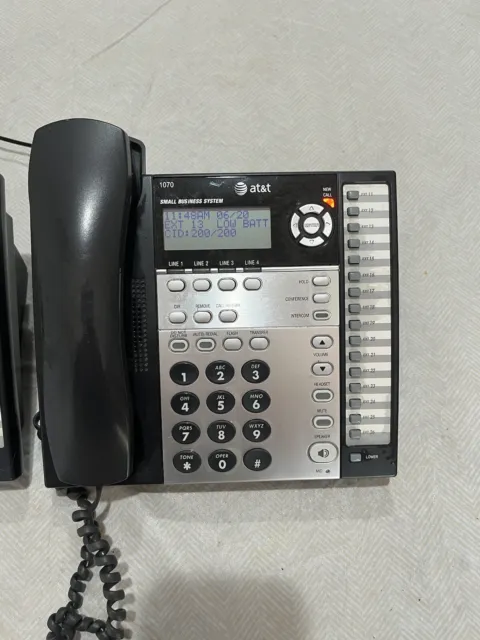 at&t 1070 4-Line buisness System Answering System compatible with 1040 and 1080