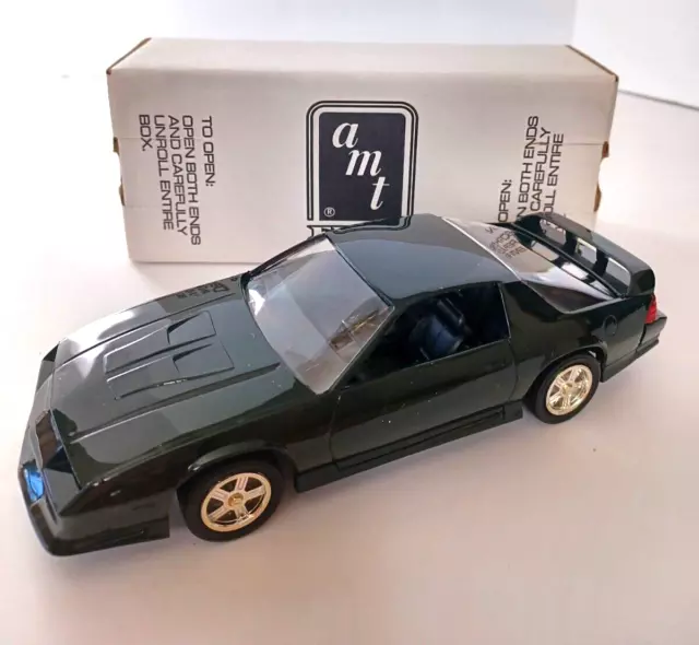 AMT Ertl 6028 1/25 Scale 1992 Chevrolet Camaro Z/28 Promo Model Car Polo Green