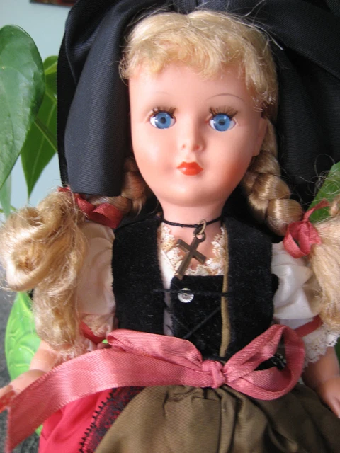 Poupée Folklorique Bella Linda Pirula - Yeux Riboulants - 28 Cm - Vintage