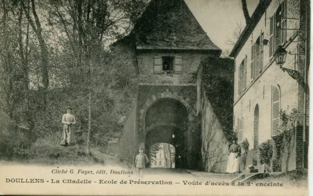 France Doullens - Ecole de Preservation old postcard
